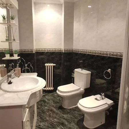 Precioso A 2 Minutos Del Centro Lägenhet